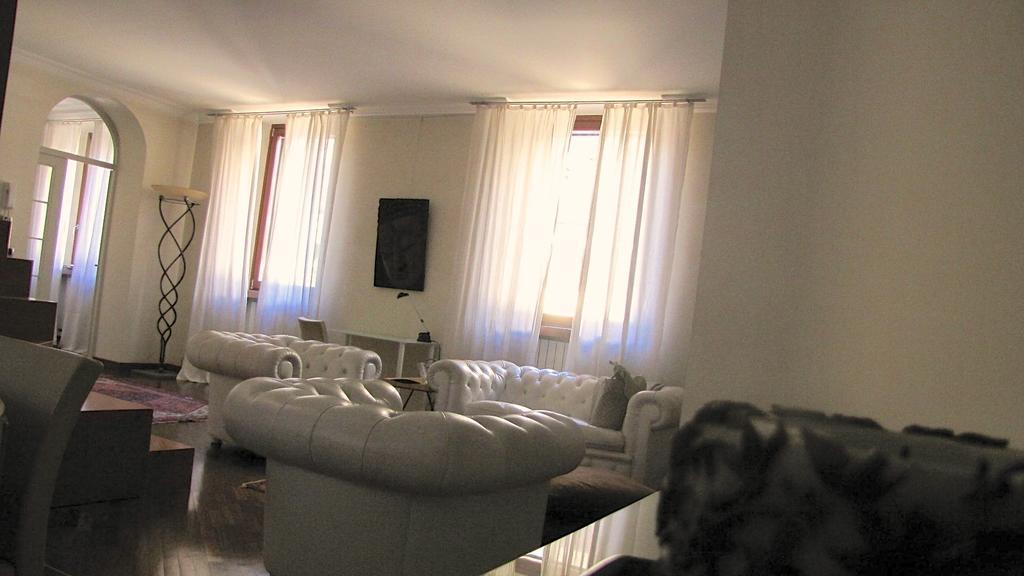 Appartamento "Domus Coeli" Verona Rum bild